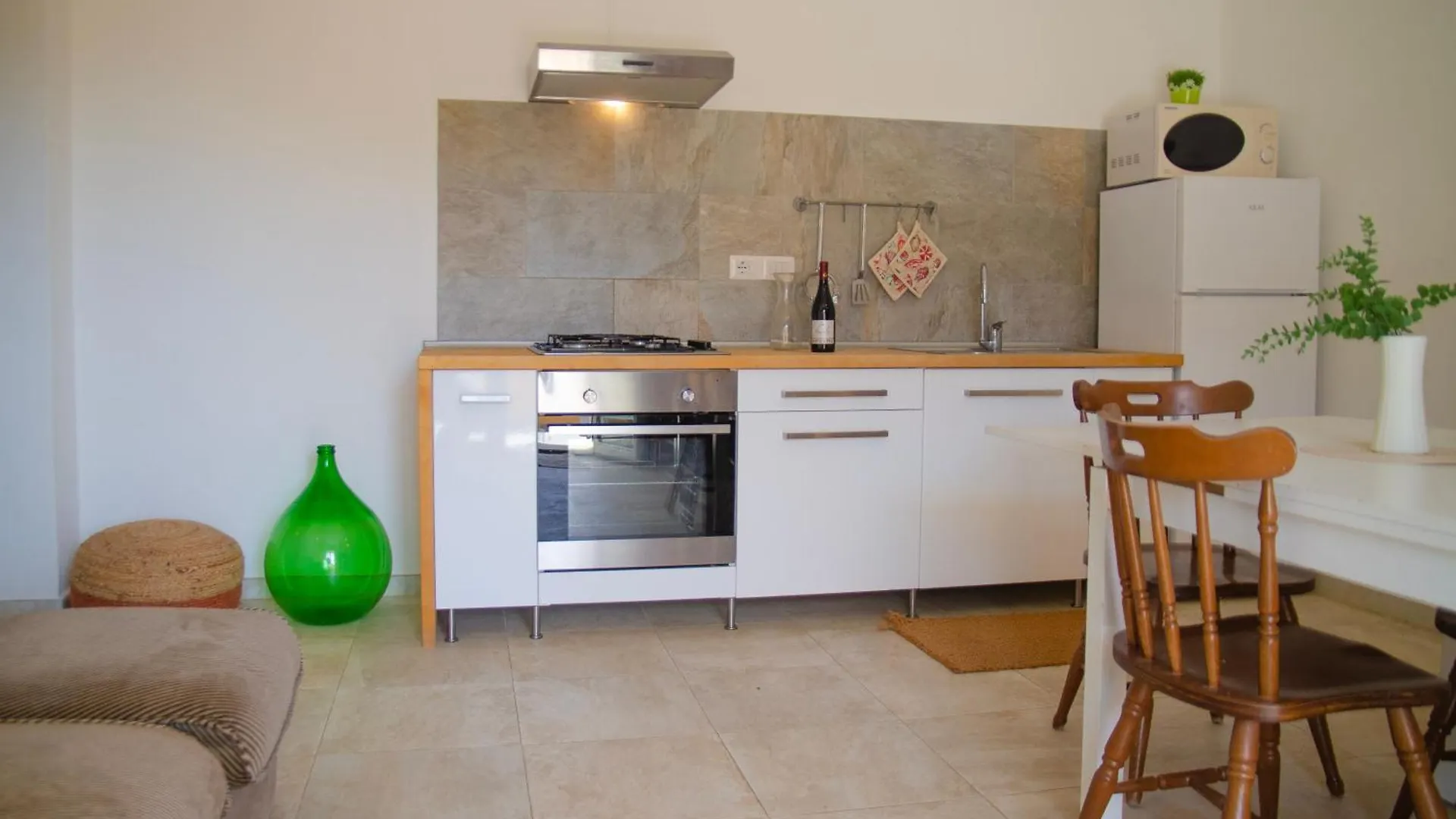 Appartamento 5Min Spiaggia Budoni - Apt Con Ampia Veranda Relax Brunella Italia
